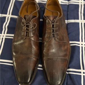 Magnanni Rich Brown Croc-Patterned Derbys